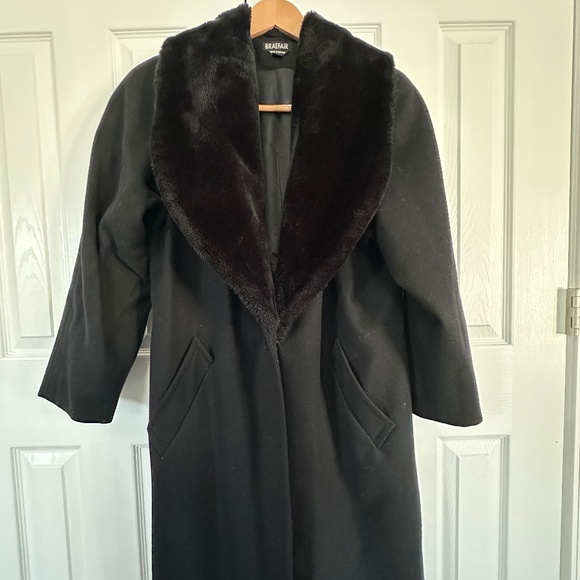 Braefair Vintage Wool Long Coat | Size 6 | Made in Ukraine - Picture 14 of 16
